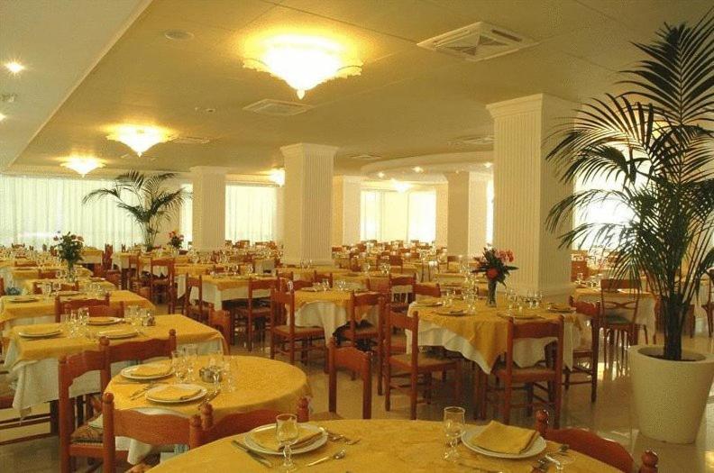 Hotel Roma Residenza Cervia Ngoại thất bức ảnh